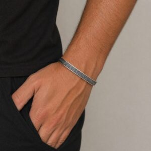 Ατσάλινο unisex βραχιόλι με μαίανδρο σε γραμμικό σχέδιο